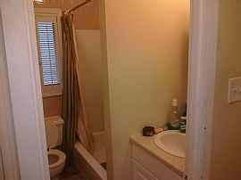 Awesome 3 Bedroom Home with Newly renovated Kitchen in Sunhill  in Chester, PA (Photo 4 of 9)