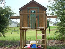 Beautiful 4 Bedroom Custom Built Home with Wood and Tile Floors in Gainesville, FL (Photo 6 of 6)