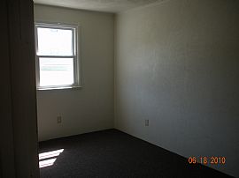 Newly Renovated 2 Bedroom Apartment Near Campus in California, PA (Photo 2 of 5)