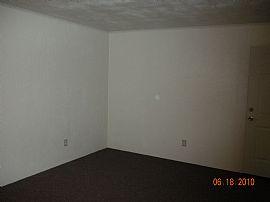 Newly Renovated 2 Bedroom Apartment Near Campus in California, PA (Photo 5 of 5)