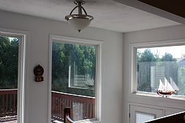 Spacious 2 Bedroom Condo with 2 Car Garage in Salem, MA (Photo 2 of 6)