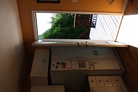 Spacious 2 Bedroom Condo with 2 Car Garage in Salem, MA (Photo 4 of 6)