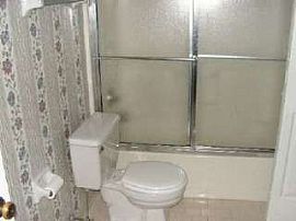 Beautiful Duplex in Conyers, GA (Photo 3 of 6)