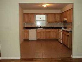Huge 3br 2ba Apartment Available Now in Newark, NJ (Photo 3 of 4)
