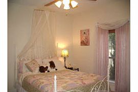 Superb 3 Bedroom Home with Huge Bonus Room in Flint, TX (Photo 11 of 12)