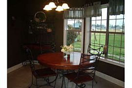 Superb 3 Bedroom Home with Huge Bonus Room in Flint, TX (Photo 7 of 12)