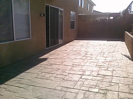 Beautiful 3 Bedroom Home with Large Kitchen in Fontana, CA (Photo 4 of 12)