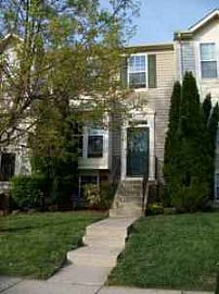 Spacious 3 Bedroom Townhouse on Quiet Street - Backs to Woods in Middle River, MD
