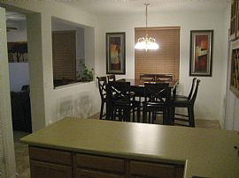 Conducive 3 Bedroom Home in North Phoenix - $1,100 in Phoenix, AZ (Photo 2 of 6)