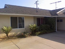 Adorable 3 Bedroom Home - Near Sutherland School in Glendora, CA (Photo 2 of 2)