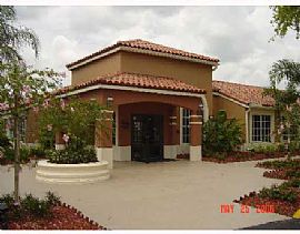 Prestigious 2 Bedroom Condo with Water View in West Palm Beach, FL (Photo 1 of 3)