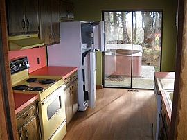 Large 4 BR, 3.5 BA Home with Ocean View  in Moclips, WA (Photo 10 of 11)