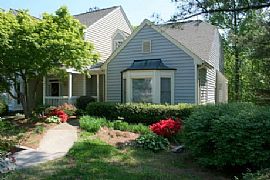 Comfortable and Peaceful Ranch Style Home  in Marietta, GA