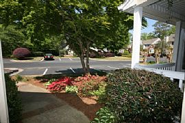 Comfortable and Peaceful Ranch Style Home  in Marietta, GA (Photo 4 of 8)