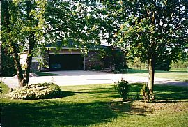 Secluded, Hideaway 3 Bedroom Home with Huge Backyard in Rochester, MI