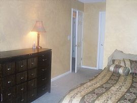 Great 3 Bedroom Home in University Area in Charlotte, NC (Photo 3 of 4)