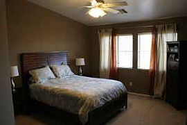 Beautiful 3 Bedroom Townhouse in Northeast Mesa  in Mesa, AZ (Photo 4 of 4)