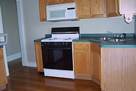 Lovely 2 Bedroom Apartment Heart of Downtown Glen Ellyn       in Glen Ellyn, IL (Photo 1 of 10)