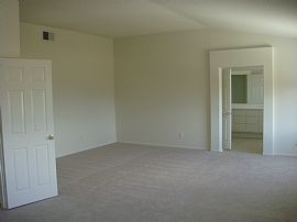 $2195 / 5br Entire Home Remodeled/gardener Included/move in Now in Lake Elsinore, CA (Photo 3 of 9)