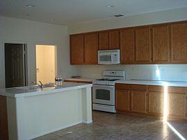 House Close to Uc Riverside in Riverside, CA (Photo 3 of 4)