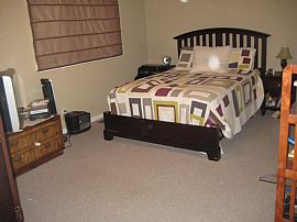 2 Bedroom 2 Level Bucktown Condo in Chicago, IL (Photo 4 of 5)