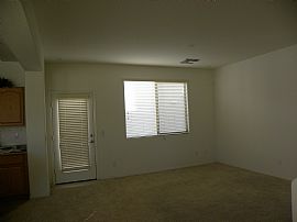 Newer House of 3 Bedroom at Warner and Gilbert in Gilbert, AZ (Photo 12 of 12)