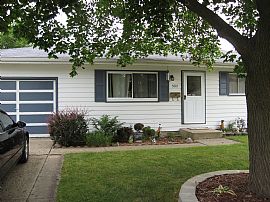 Immediate Occupation This Is a Great Deal! in South Bend, IN (Photo 2 of 9)