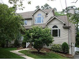 Beautiful 5 Bedroom Home with Many Recent Updates in Whippany, NJ