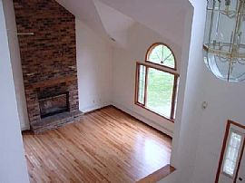 Beautiful 5 Bedroom Home with Many Recent Updates in Whippany, NJ (Photo 2 of 12)