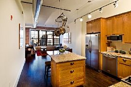 Exciting 1 Bedroom Apartment with Gourmet  Kitchen in New York, NY (Photo 3 of 4)