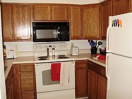 South View 4 Bedroom Apartment Near Jmu in Harrisonburg, VA (Photo 5 of 6)