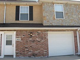 Exceptional 3 Bedroom Townhouse with Pool and Playground  in Olathe, KS