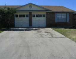 Sensational 3 Bedroom Home with Carpet and Hard Tile in Round Rock, TX