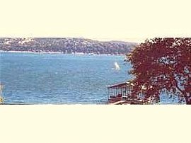 Scenic 2 Bedroom Home with Breathtaking View of Lake Travis in Austin, TX (Photo 4 of 6)
