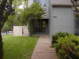 Beautiful 3 Bedroom Home - End Unit Across From Tennis Complex in Austin, TX