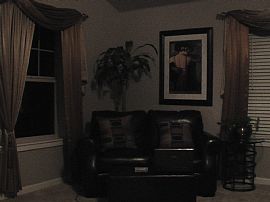 Newer 3 Bedroom Home with $400 Off First Month in Gresham, OR (Photo 7 of 10)