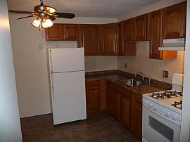 Nice 2 Bedroom Apartment at Lancelot Court Condominiums in Salem, NH