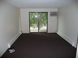 Nice 2 Bedroom Apartment at Lancelot Court Condominiums in Salem, NH (Photo 3 of 9)