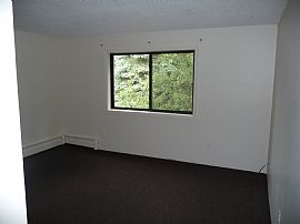 Nice 2 Bedroom Apartment at Lancelot Court Condominiums in Salem, NH (Photo 4 of 9)