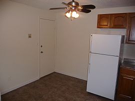 Nice 2 Bedroom Apartment at Lancelot Court Condominiums in Salem, NH (Photo 8 of 9)
