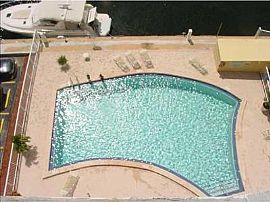 Newly Renovated 1 Bedroom Condo with Water View - $900 in North Miami Beach, FL