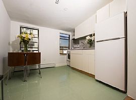 Beautiful, Modern 2 Bedroom Apartment with WI-FI Connection in Brooklyn, NY (Photo 5 of 8)