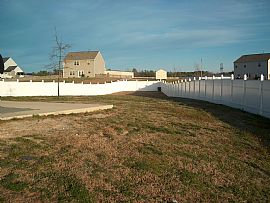 Gorgeous 3 Bedroom Home with Incredible Curb Appeal  in Creedmoor, NC (Photo 2 of 6)