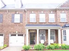 Beautiful 3 Bedroom Townhouse - Only 2 Years Old! in Nashville, TN