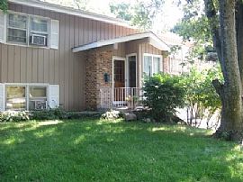 Large 4 Bedroom Family Home on Wooded Lot - Walk to All in Algonquin, IL
