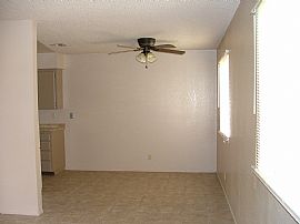 Newly Decorated 2 Bedroom Apartment with Open Floor Plan in Lemoore, CA