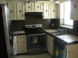 Newly Renovated 3 Bedroom Home - Opposite Elementary School in Fort Lauderdale, FL (Photo 5 of 5)