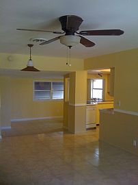 Large 4 Bedroom Home with 1 Car Garage in Pompano Beach, FL (Photo 2 of 4)