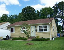 Adorable 3 Bedroom Home with Big Back Yard and Updates! in Chesapeake, VA