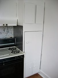 3 Room Plus Livingroom in Allentown, PA (Photo 3 of 12)
